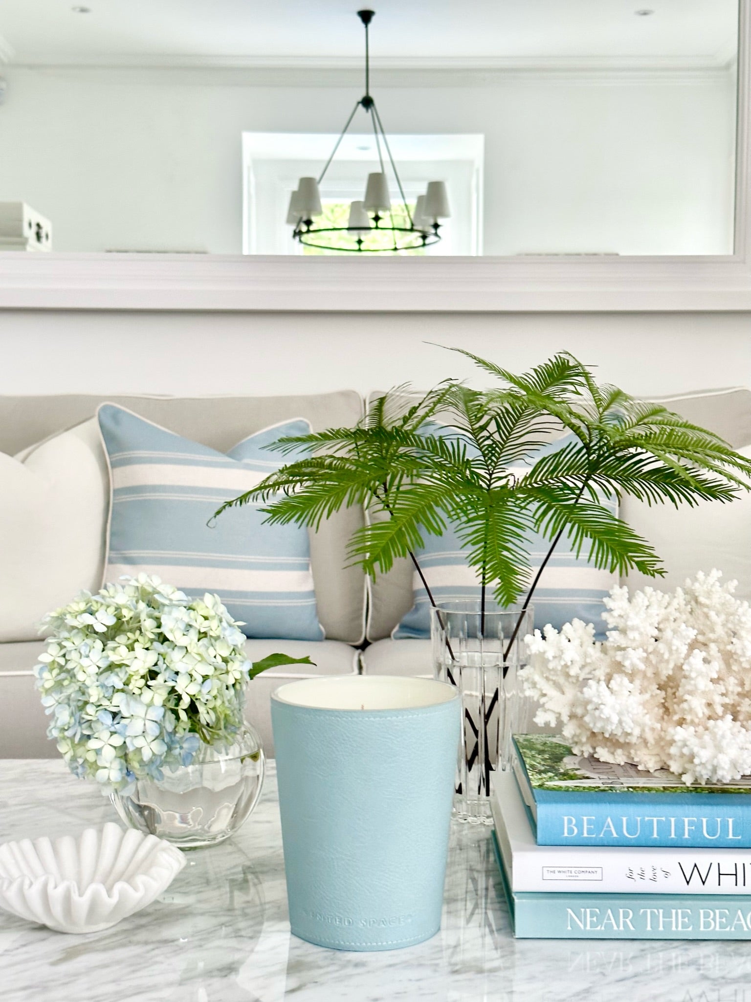 Bellini 900g Leather Candle