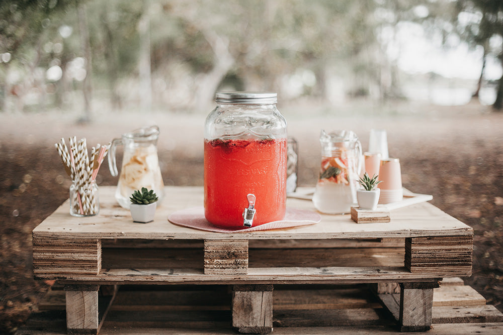 How to host the ultimate summer soirée