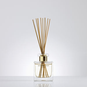 Scented Space Amber Woods 100ml Reed Diffusers