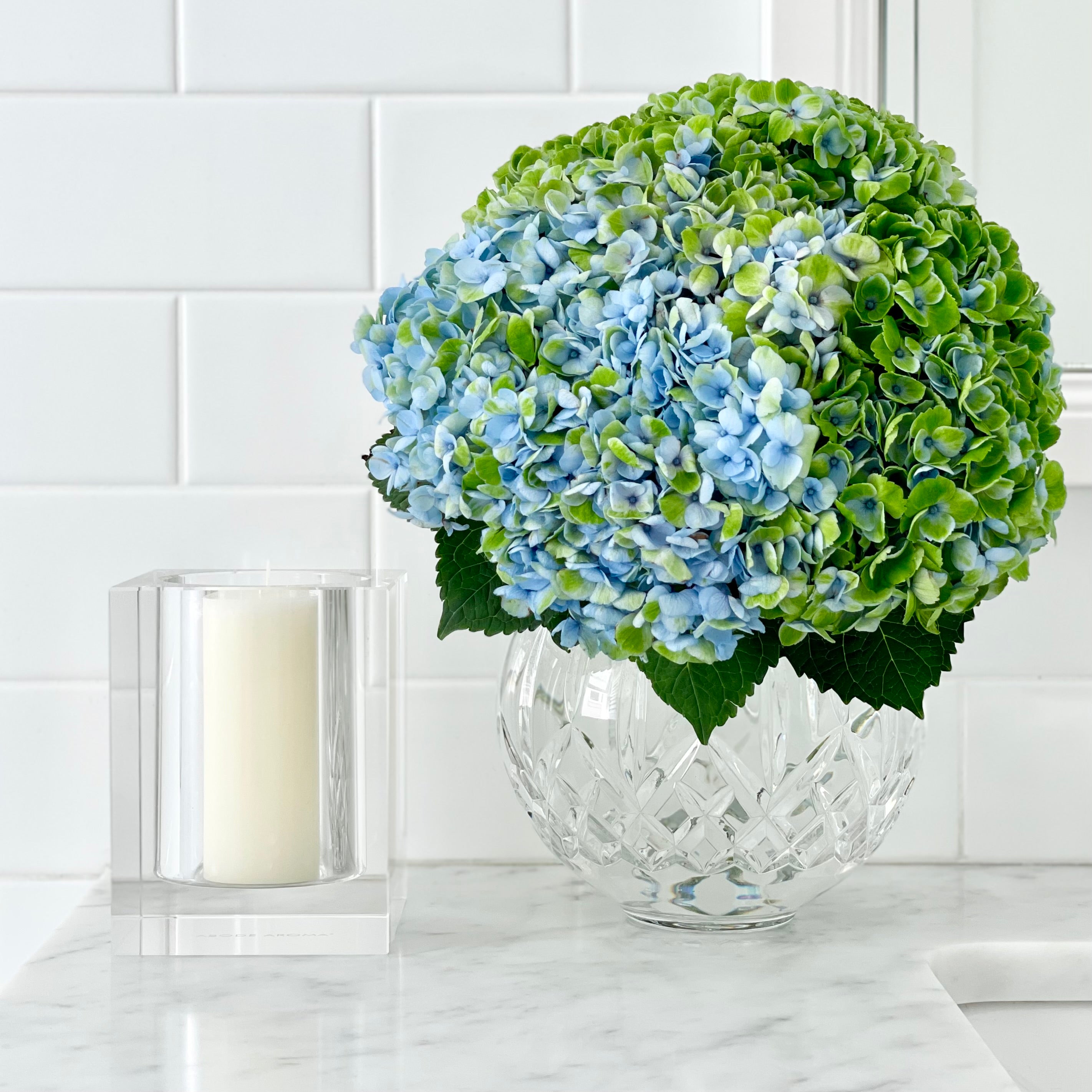 Gardenia Pearl 220g Bevelled Crystal Candle